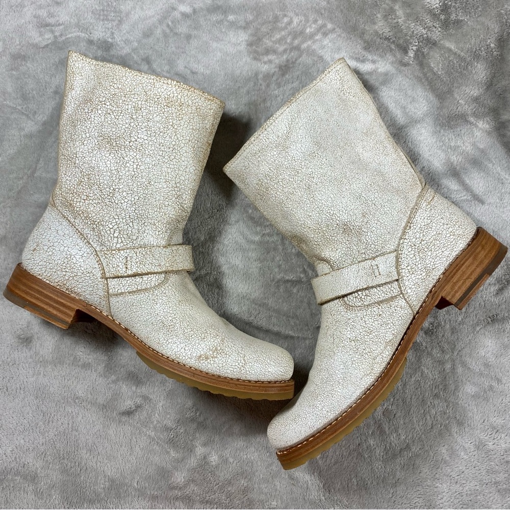 FRYE Women's Veronica Leather Boots Booties sz 11 White Distressed Cracked NWOB - Picture 3 of 16